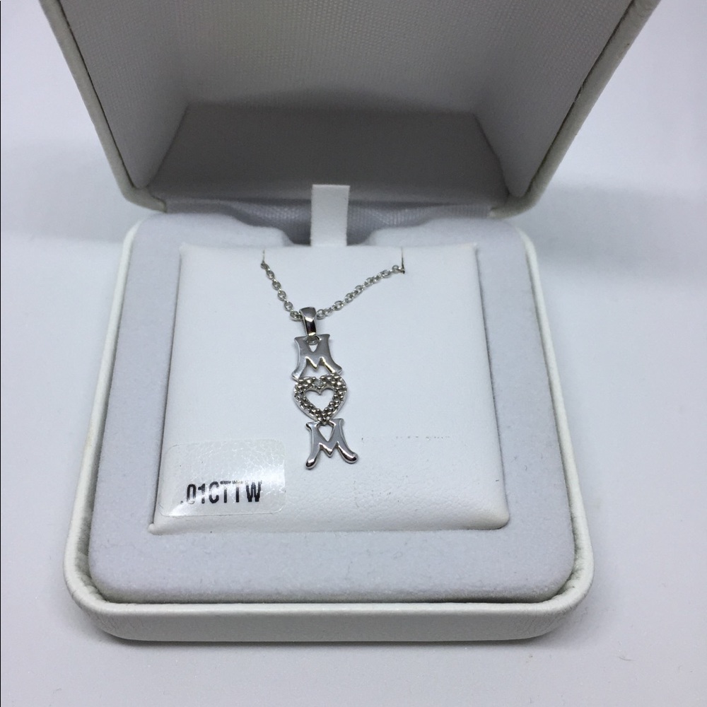 Brand new mom necklace